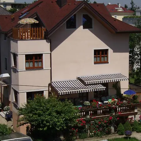Apartament Studioapartments Haus Schneider *